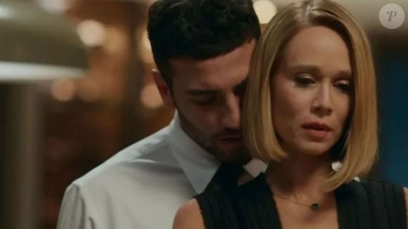 Namoro secreto de Dora (Mariana Ximenes) e André (Henrique Barreira) é ameaçado na novela 'Quem ama cuida'