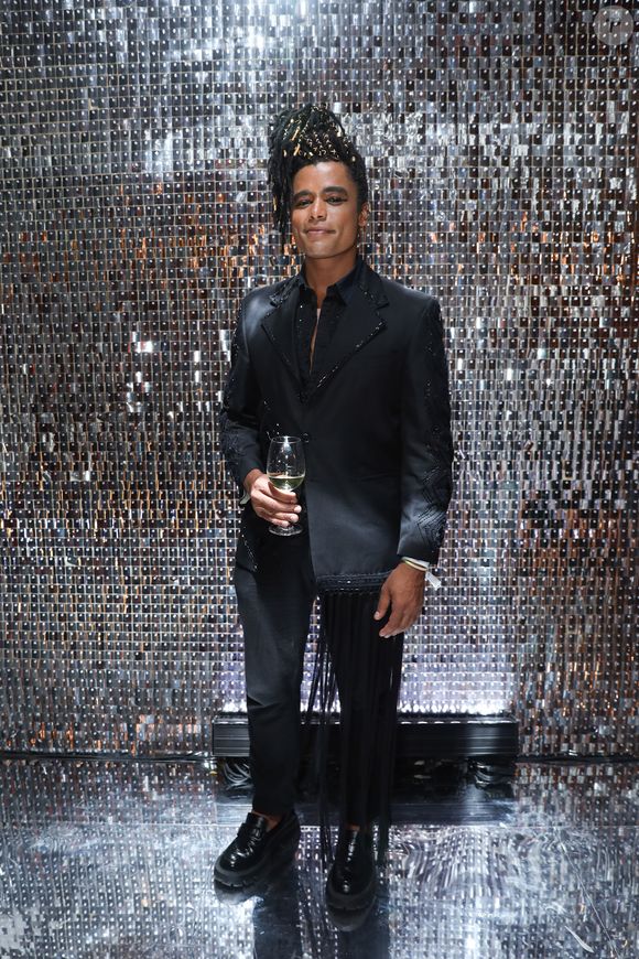 Baile do Copa 2025: recém-eliminado do ‘BBB 25’, Diogo Almeida escolheu look all black