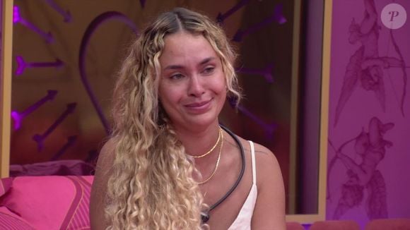 Muitas pessoas usam a risada como um mecanismo de defesa, a fim de lidar com o desconforto e até aliviar a tensão, segundo a profissional