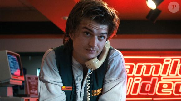 'Stranger Things': Joe Keery tem 33 anos hoje, embora não pareça, e ainda mantém um visual parecido com sua estreia na série da Netflix