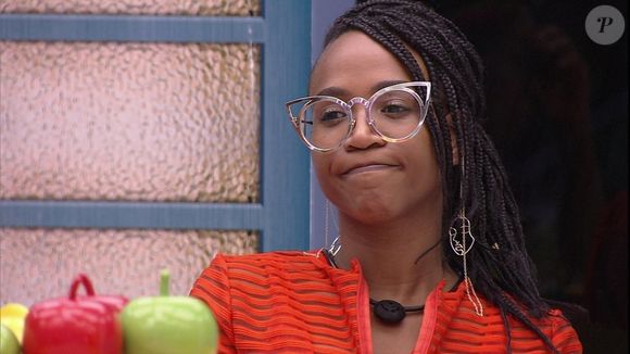 Karol Conká disse que o melhor remédio para o cancelamento é aprender com os erros e praticar o autoacolhimento