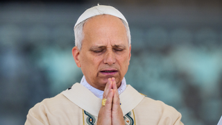 ‘Papa Leão XIV morreu por causa de uma sepse’: diretor mexicano esclarece ‘previsão’ de filme lançado há 8 anos