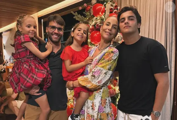 Ivete Sangalo e Daniel Cady também são pais das gêmeas Marina e Helena, de 7 anos