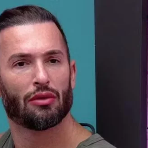 Diego Hypólito, renomado ginasta brasileiro, do 'BBB' 25', passou por uma intensa crise de ansiedade que preocupou seus colegas de confinamento e gerou debates nas redes sociais.