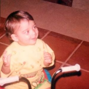Foto de Lucas Lucco criança: cantor esbanjava fofura na infância