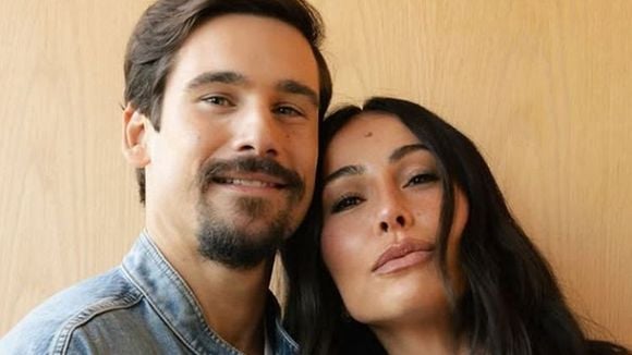 Sabrina Sato e Nicolas Prattes descobrem sexo do bebê em celebração íntima. Veja detalhes do Chá Revelação!