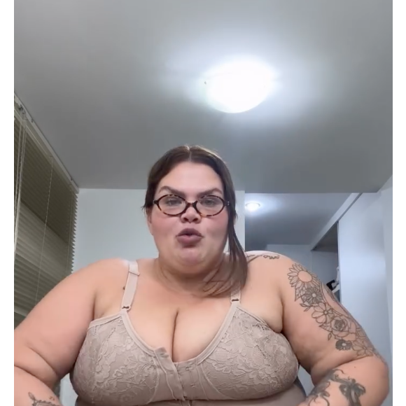 Thais Carla lamentou o fato de ter que ficar algumas semanas parada devido à lesão no pé