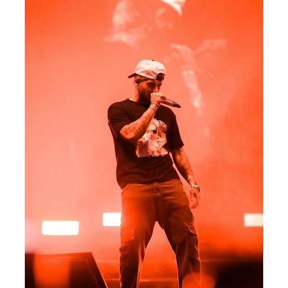 No último show que fez em Portugal, Zé Felipe disparou: 'Se eu fosse um cantor romântico, nesses últimos dois dias eu já tinha morrido'