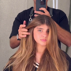 Filha de Grazi Massafera foi atendida pelo cabeleireiro Anderson Couto, queridinho de estrelas como Ingrid Guimarães e Giovanna Antonelli