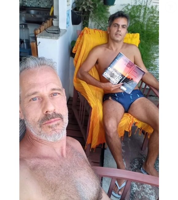 Galã da Globo nos anos 1990, Nico Puig e o produtor Jefferson Lattari completam 30 anos juntos em julho de 1996