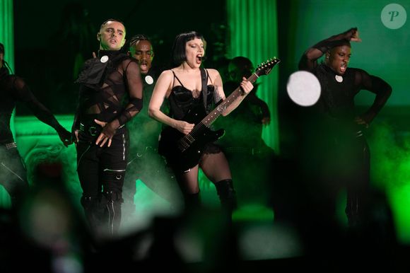 Entre diversos hits e músicas novas, Lady Gaga também trocou de lace várias vezes