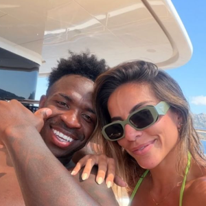 Vini Jr. tem sido marcado nas fotos dos amigos durante comemoração de seu aniversário