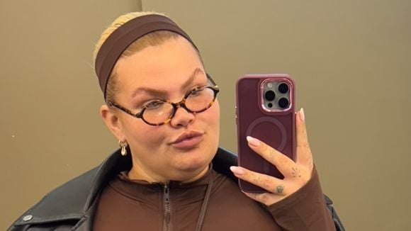 Como está Thais Carla quase 2 meses após bariátrica? Com menos 45 kg, influenciadora mostra corpo mais magro em look coladinho: 'Processo delicado'