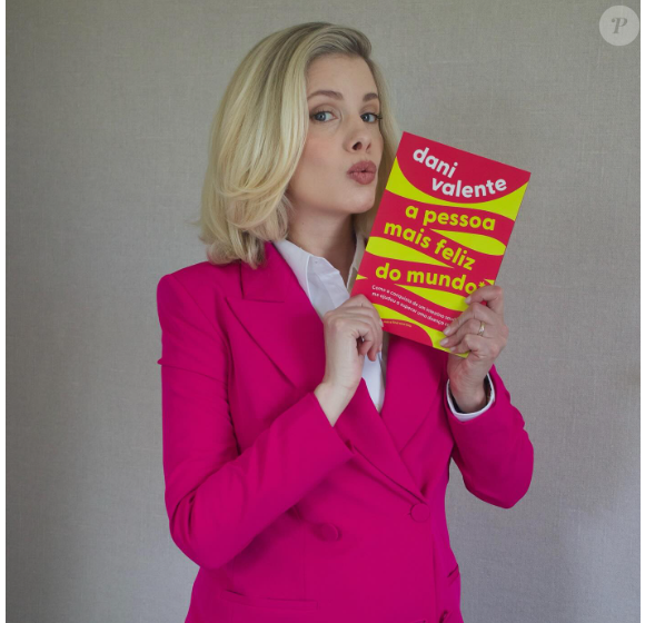 Longe da TV, Dani Valente escreve livros, e se prepara para uma nova edição da obra 'A pessoa mais feliz do mundo', de 2024, e trabalha em outro projeto, uma ficção cristã