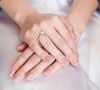 Unhas para noiva: a versão decorada minimalista é opção delicada e romântica