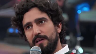 'De homem para homem': amigo de Renato Góes, o Ivan de 'Vale Tudo', cobra esclarecimento do ator na Justiça. Relembre a polêmica!