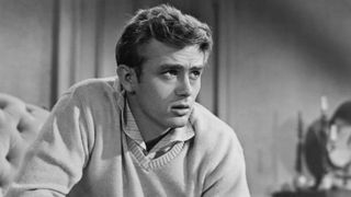 Como a herança de James Dean ainda rende milhões? Morto aos 25 anos, galã do cinema não deixou testamento, mas fortuna tem nome e sobrenome