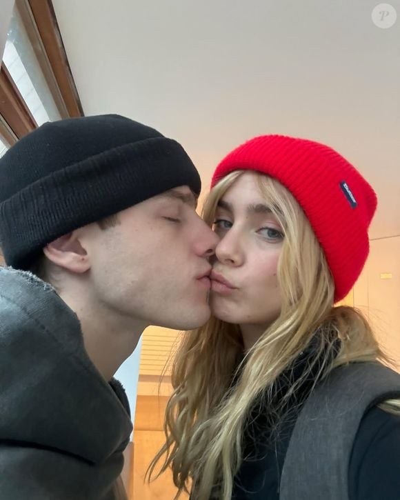 Casal em 'Olympo', Clara Galle e Nuno Gallego se apaixonaram nos bastidores da série da Netflix e agora moram juntos