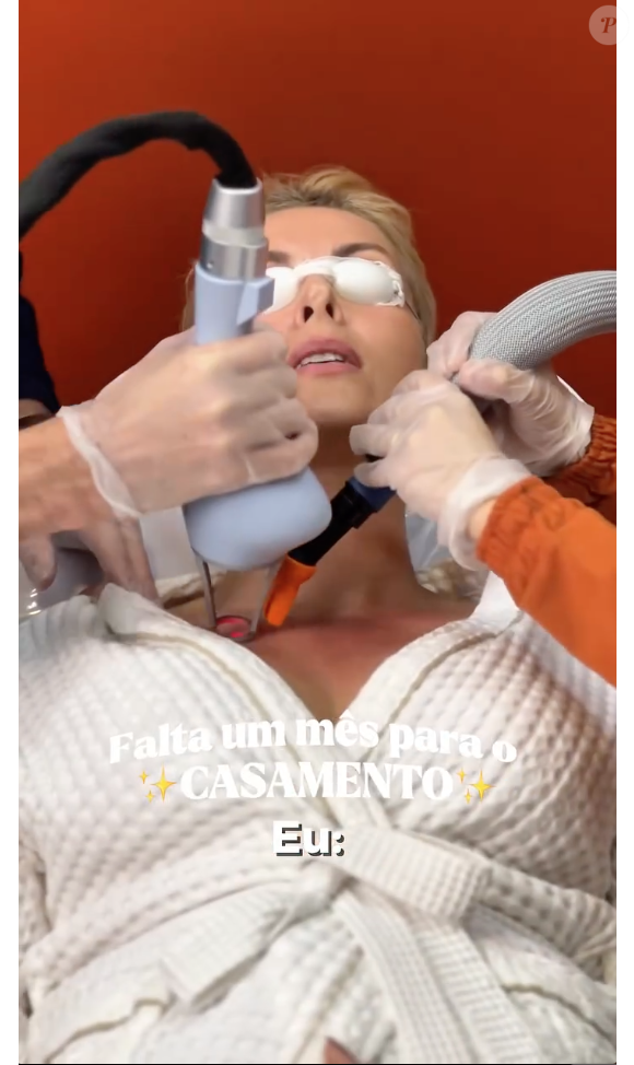 "É supertranquilo, muito confortável de fazer. Tem uma hora que dá uma esquentadinha, mas controla depois com a ponteira para poder gelar e já passa na mesma hora. É muito tranquilo", contou Ana Hickmann sobre o procedimento