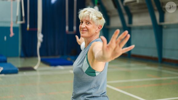 Mulheres principalmente acima dos 50 anos precisam treinar para fortalecer os braços, evitando que eles fiquem flácidos