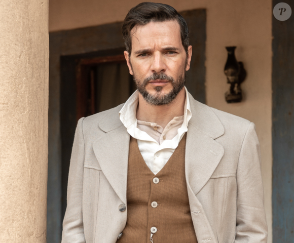 Ídalo (Daniel de Oliveira) - Ídalo é o filho mais velho do coronel Josué (José de Abreu). Um dos vilões da trama, o personagem sofre traumas do passado, como a ausência e falta de carinho do pai na infância.