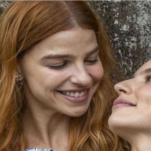 Alanis Guillen e Gabriela Medvedovski conquistaram o público com 'Loquinha' em 'Três Graças'
