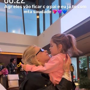 ‘Agora eles vão ficar com o pai e eu já tô com muita saudade’, escreveu Virgínia Fonseca, em um vídeo onde troca carinhos com as crianças em um aeroporto de São Paulo