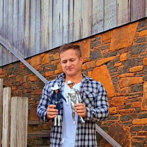 Vanio Tomé aceitou fazer uma parceria com Ana Castela, ou seja, daria os bonecas em troca da divulgação de seu trabalho nas redes sociais da cantora