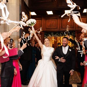 O casamento de Samara Pink e Thiago Stabile ocorreu nesta quinta-feira (13).