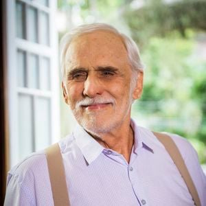 Francisco Cuoco nunca foi candidato a cargos políticos, mas já se envolveu ativamente com campanhas