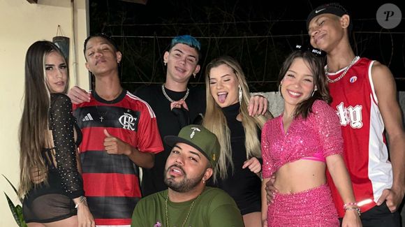 O vídeo, com 50 minutos de duração, reúne denúncias contra influenciadores que exploram a imagem de crianças e explica como o algoritmo pode favorecer esse tipo de conteúdo