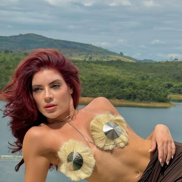 Novo visual de Gkay a deixou ainda mais bonita