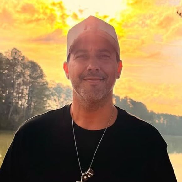 André Marques revela drama com peso e luta contra a balança após cirurgia bariátrica feita há quase 13 anos: 'Engordei quase 18 kg'