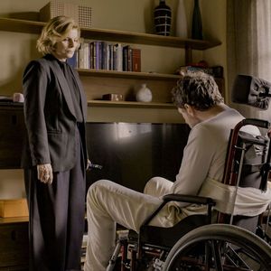 Globo realiza cenas de morte de Odete Roitman (Débora Bloch) nos Estúdios Globo para evitar medo de hóspedes no Copacabana Palace