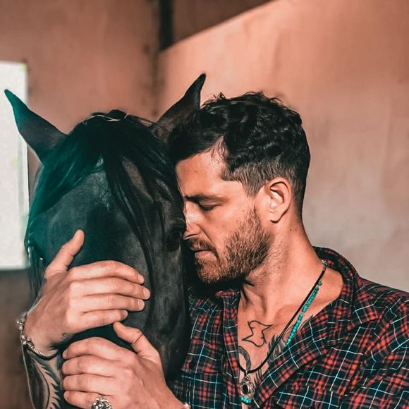 Leandro D´Lucca no Pegasus: marido de Cleo Pires gosta de andar a cavalo e de criação de animais
