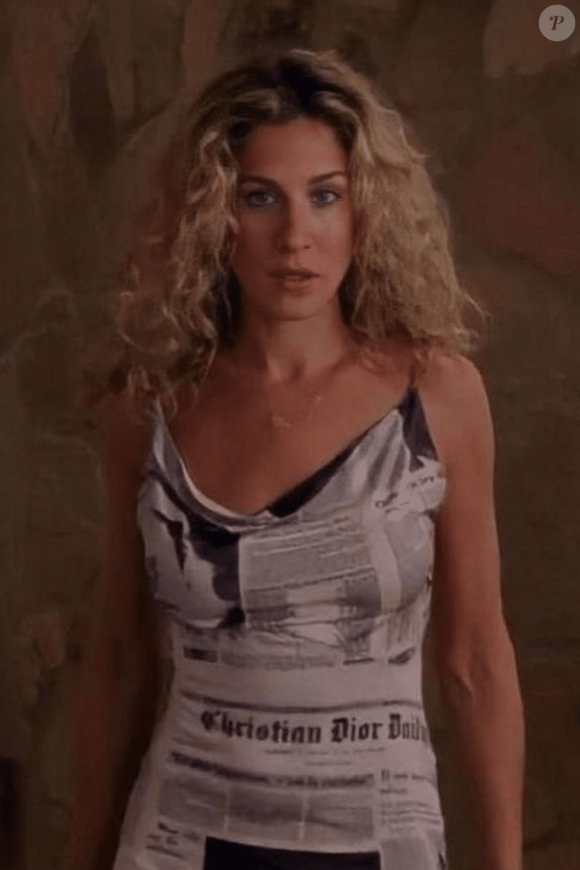 Em entrevistas recentes, Jenna mencionou sua admiração pelo estilo ousado e livre de Carrie Bradshaw.