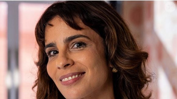 Na trama de Walcyr Carrasco e Claudia Souto, Maria interpreta Bia, uma mulher ciumenta que precisa lidar com a obsessão de Brigitte, personagem de Tatá Werneck, por seu marido, César (Rainer Cadete).