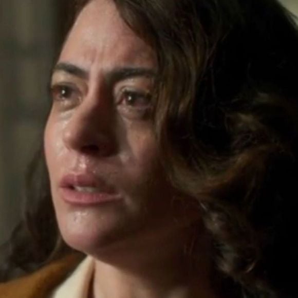 Clarice (Carol Castro) é acusada de assassinato pela morte de Valéria (Julia Stockler) nos capítulos de 19 a 24 de maio da novela 'Garota do Momento'