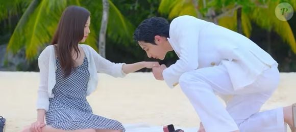 'Um Namorado por Assinatura' traz a cantora Jisoo como protagonista