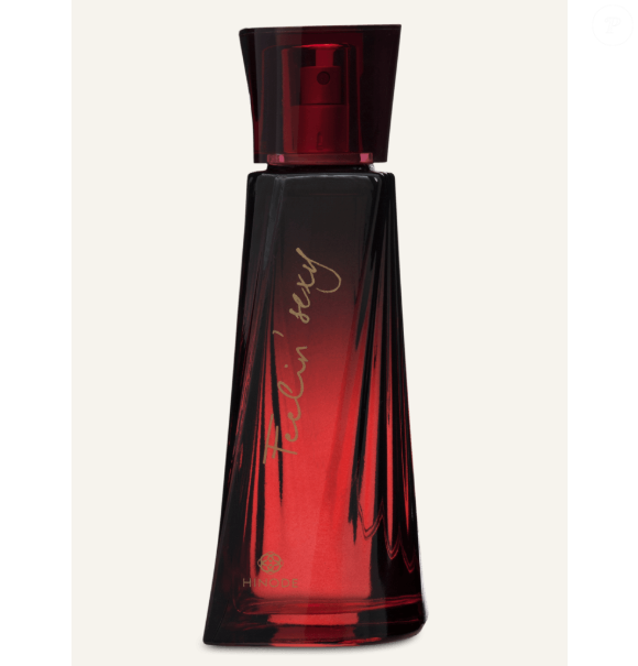 O perfume Feelin Sexy For Her, da Hinode, lembra o DNA do La Vie Est Belle: trazendo notas cítricas de raspas de limão, além de flores no coração e uma base mais ambarada.