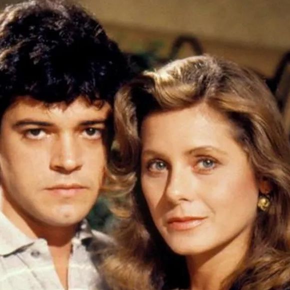 Globo cortou Vera Fischer e Felipe Camargo da novela 'Pátria Minha' em janeiro de 1995; atores em foto da novela 'Mandala', de 1987-1988