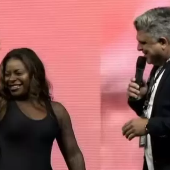 Jojo Todynho marcou presença no Arnold South America.