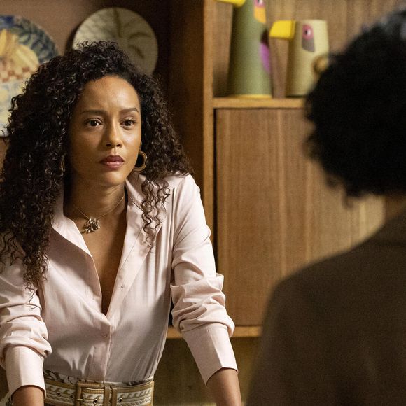 Em 'Vale Tudo', as estampas seguiram presentes nos looks de Raquel na fase rica