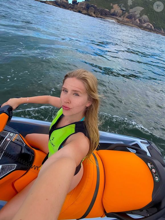 'Sabadou com Cela'? SBT confirmou contratação de influencer, cotada para vaga de Virgínia