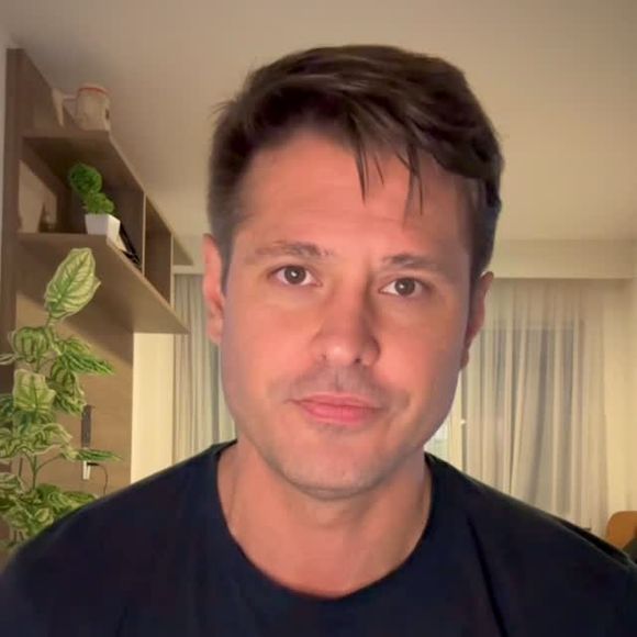 Dado Dolabella demonstrou apoio a Flavio Bolsonaro na próxima corrida presidencial