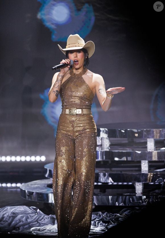 Ana Castela: em nota à coluna de Fábia Oliveira, a empresa que gerencia a carreira da sertaneja garante que já está em contato com Vanio para ‘resolver a situação da melhor forma’