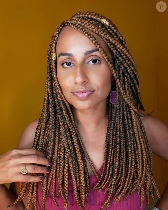 Repórter da Globo revela experiência vivida nos Estados Unidos e cita relatos frequentes de mulheres negras na imigração