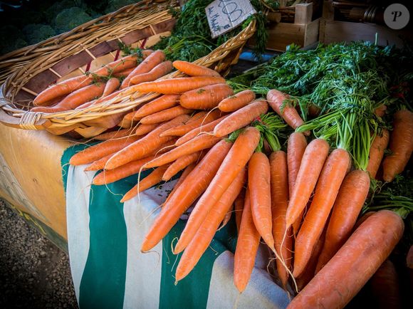 Queridinhas de Millie Bobby Brown, as cenouras são acessíveis e trazem diversos benefícios para a saúde