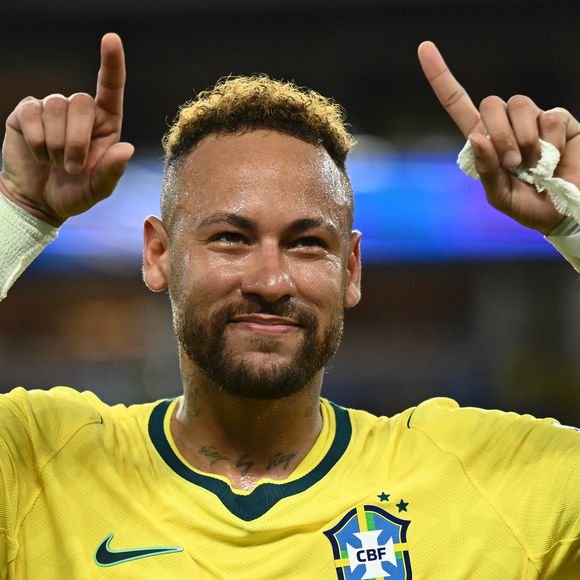 O apelido de 'Neymar da Noruega' acompanha Antonio Nusa desde a adolescência. Agora, o jovem atacante encara o próprio ídolo na Copa do Mundo 2026