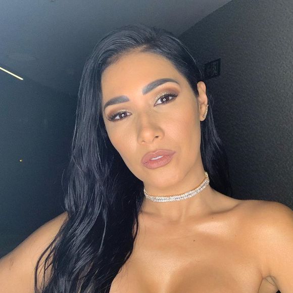 Simaria: dessa vez, a aparência da cantora voltou a ser alvo de discussões